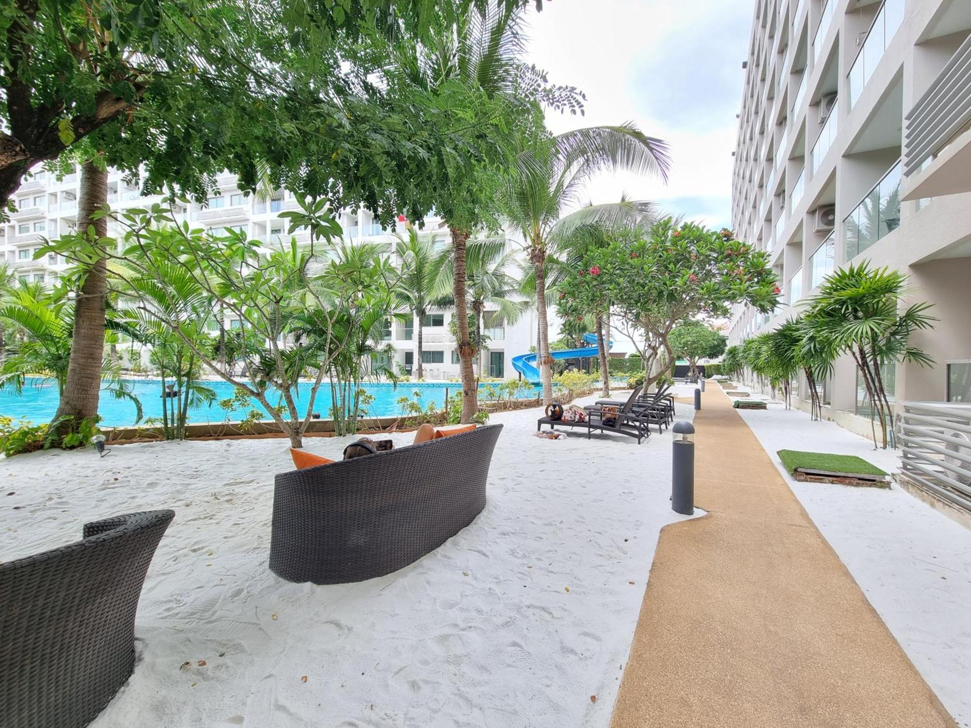 Laguna Beach Condo Resort 3 Maldives Pattaya Pool View ลากูน่า บีช คอนโด รีสอร์ต 3 พัทยา Jomtien Beach Exterior photo