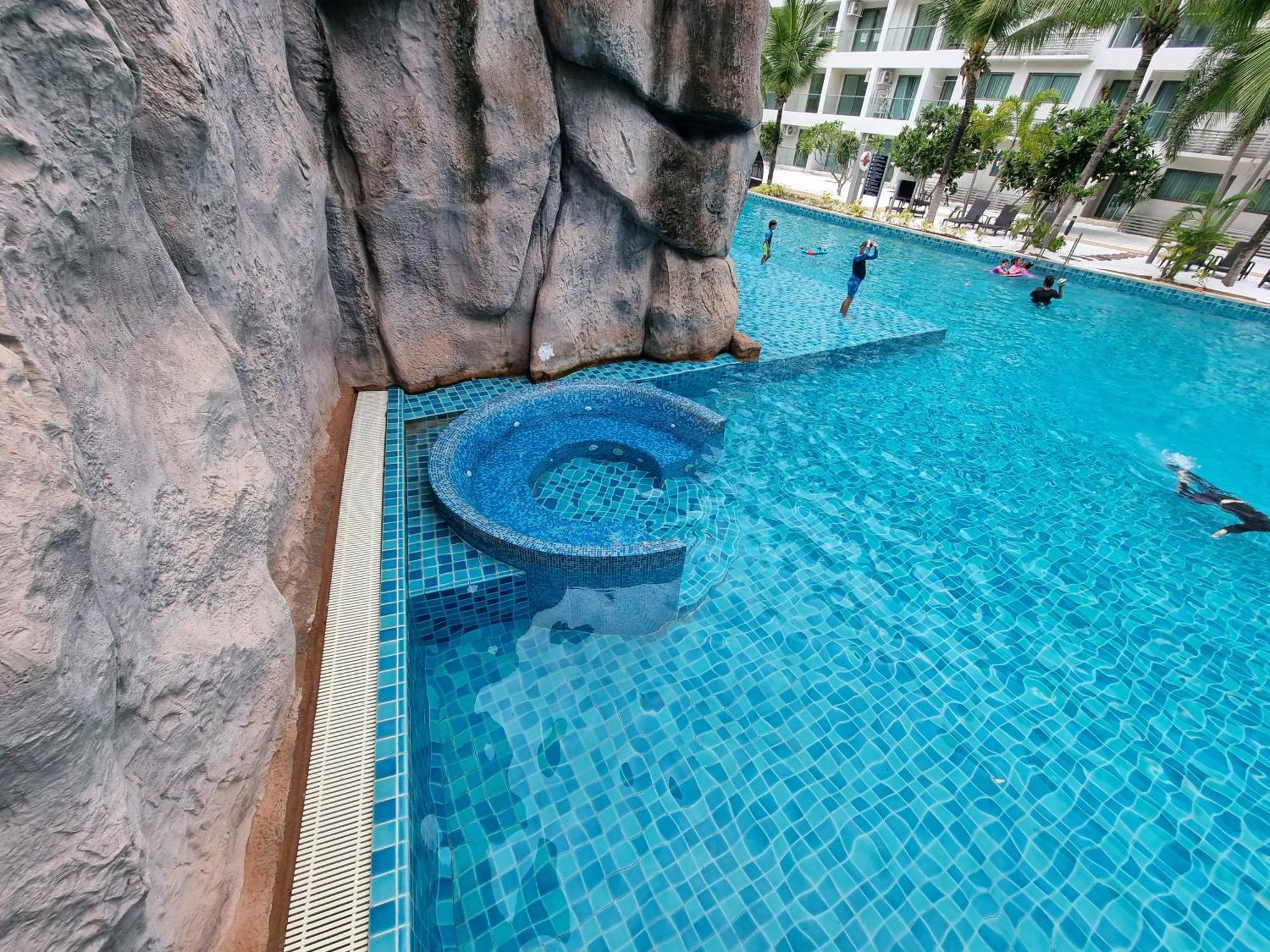 Laguna Beach Condo Resort 3 Maldives Pattaya Pool View ลากูน่า บีช คอนโด รีสอร์ต 3 พัทยา Jomtien Beach Exterior photo