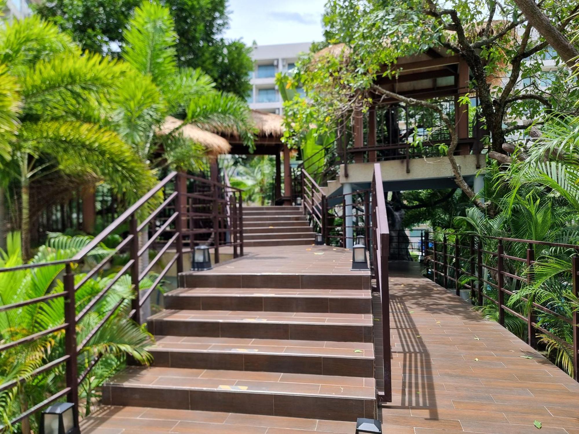 Laguna Beach Condo Resort 3 Maldives Pattaya Pool View ลากูน่า บีช คอนโด รีสอร์ต 3 พัทยา Jomtien Beach Exterior photo